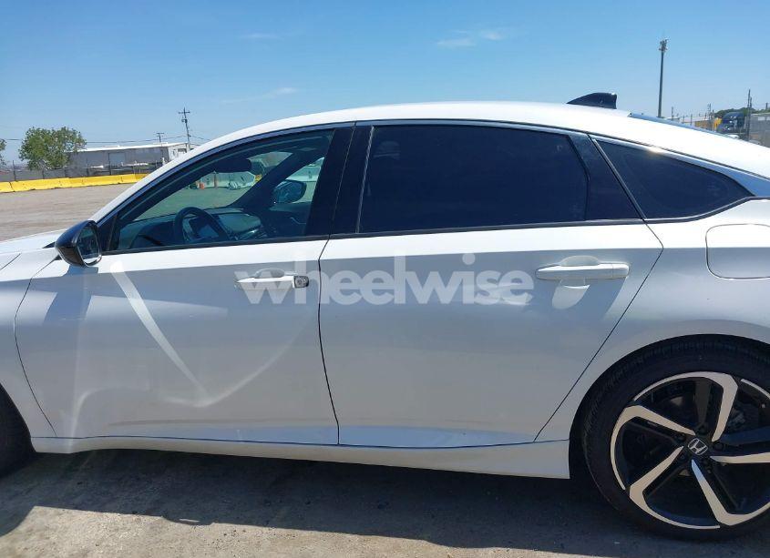 Photo 13 of 2022 Honda Accord SPORT 2.0T (VIN 1HGCV2F38NA011200)