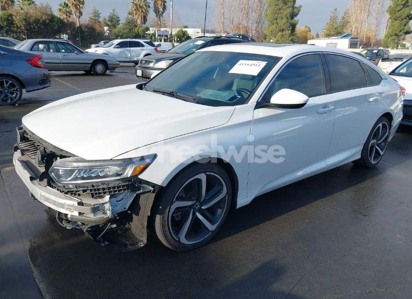 Photo 2 of 2018 Honda Accord SPORT 2.0T (VIN 1HGCV2F39JA017551)