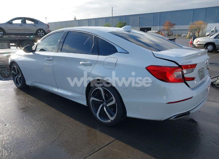 Photo 3 of 2018 Honda Accord SPORT 2.0T (VIN 1HGCV2F39JA017551)