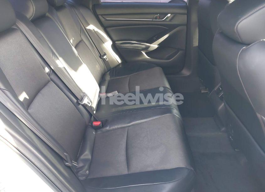 Photo 8 of 2018 Honda Accord SPORT 2.0T (VIN 1HGCV2F39JA017551)