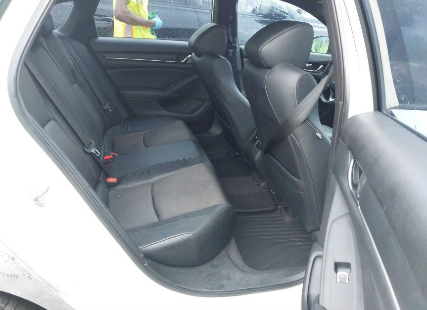 Photo 8 of 2018 Honda Accord SPORT 2.0T (VIN 1HGCV2F39JA036696)