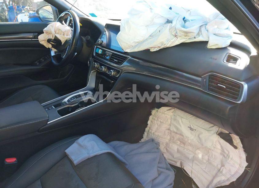 Photo 5 of 2020 Honda Accord SPORT 2.0T (VIN 1HGCV2F39LA002230)