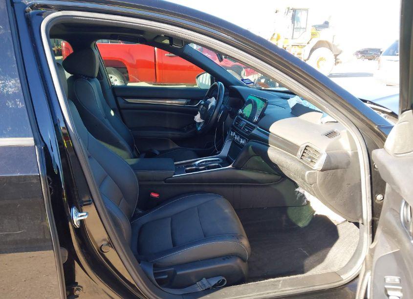Photo 5 of 2021 Honda Accord SPORT 2.0T (VIN 1HGCV2F39MA028702)