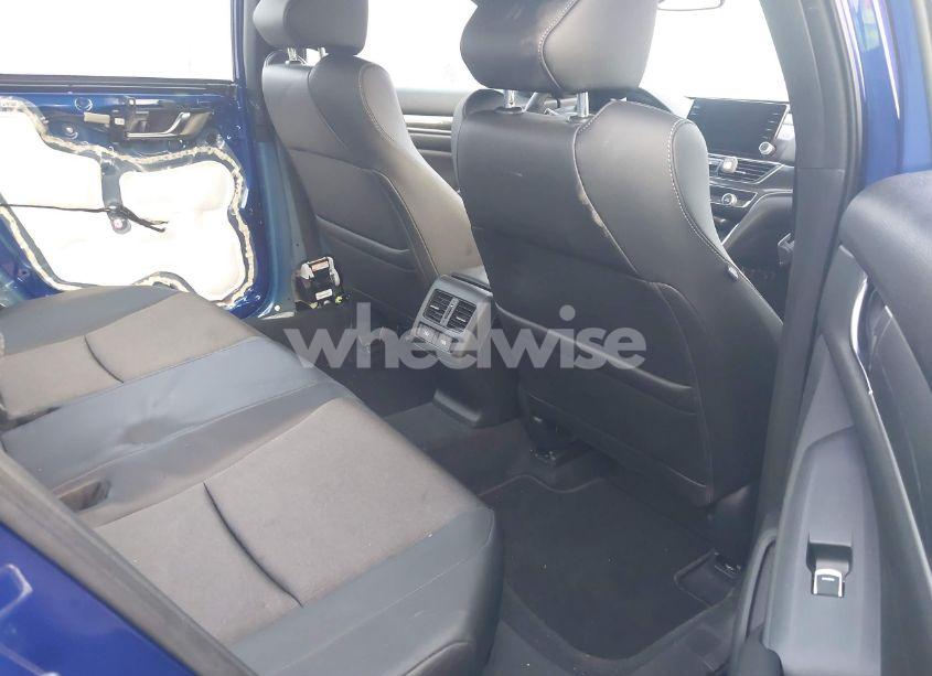 Photo 8 of 2022 Honda Accord SPORT 2.0T (VIN 1HGCV2F39NA010962)