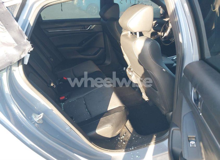 Photo 8 of 2022 Honda Accord SPORT 2.0T (VIN 1HGCV2F39NA014963)