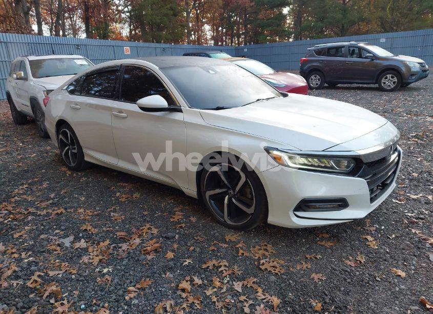 2018 Honda Accord SPORT 2.0T (VIN 1HGCV2F3XJA018840) main photo