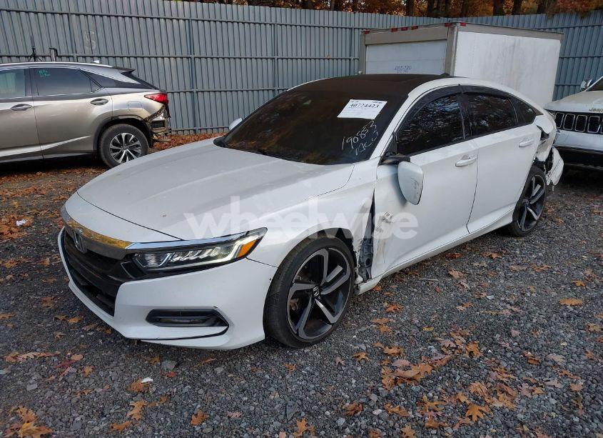 Photo 2 of 2018 Honda Accord SPORT 2.0T (VIN 1HGCV2F3XJA018840)