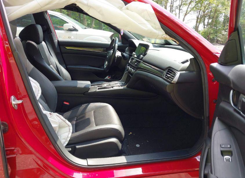 Photo 5 of 2019 Honda Accord SPORT 2.0T (VIN 1HGCV2F3XKA005393)