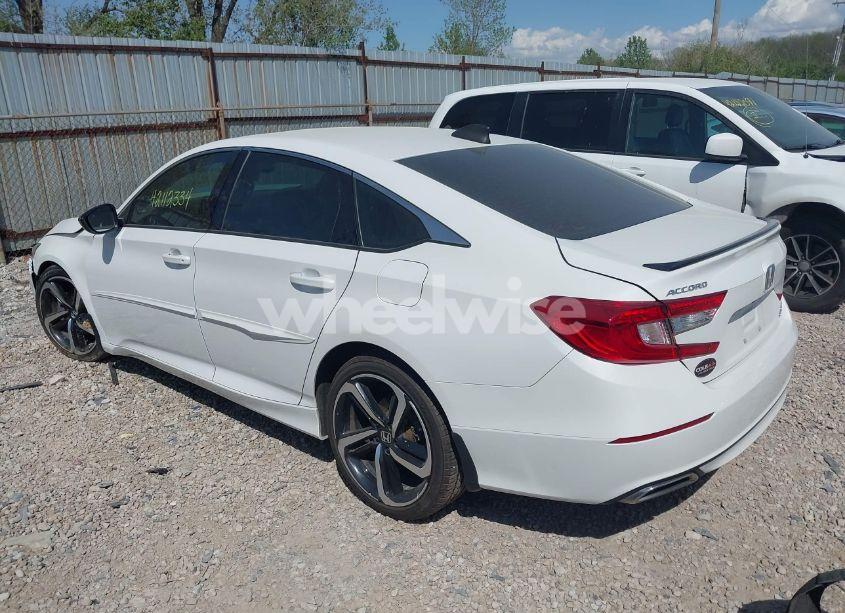 Photo 3 of 2019 Honda Accord SPORT 2.0T (VIN 1HGCV2F3XKA006463)