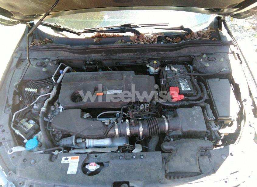 Photo 10 of 2019 Honda Accord SPORT 2.0T (VIN 1HGCV2F3XKA022582)