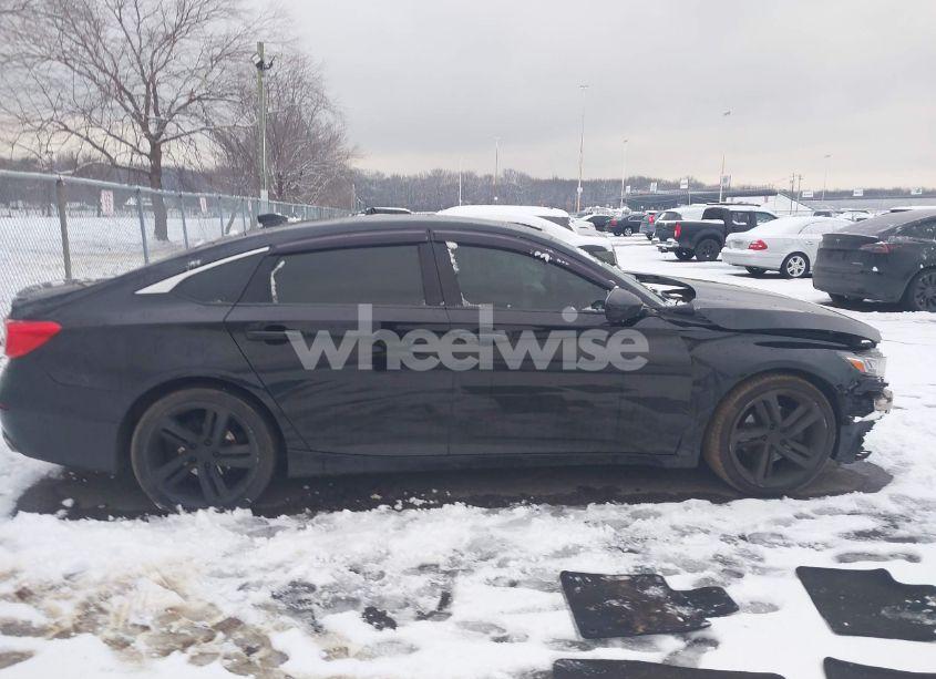 Photo 14 of 2019 Honda Accord SPORT 2.0T (VIN 1HGCV2F3XKA026485)