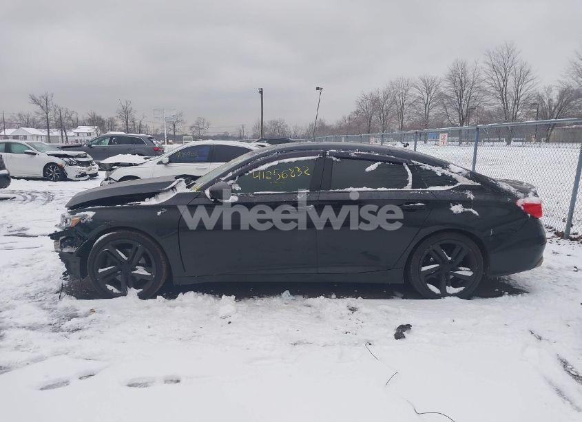 Photo 15 of 2019 Honda Accord SPORT 2.0T (VIN 1HGCV2F3XKA026485)