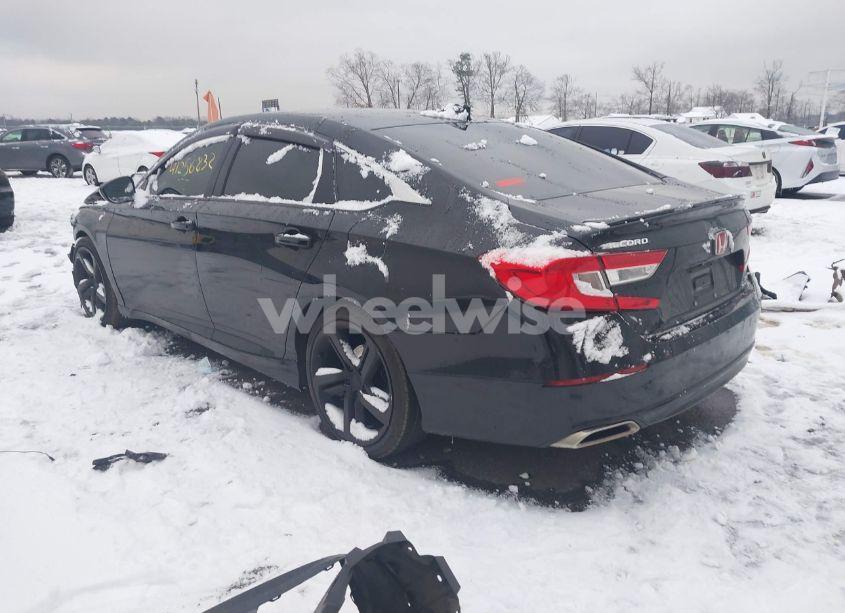 Photo 3 of 2019 Honda Accord SPORT 2.0T (VIN 1HGCV2F3XKA026485)