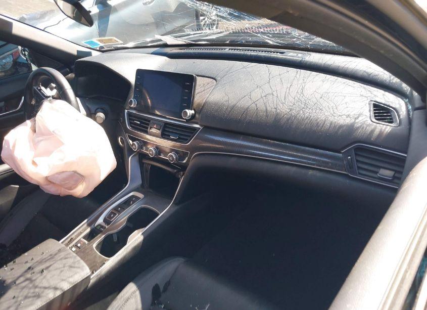 Photo 5 of 2020 Honda Accord SPORT 2.0T (VIN 1HGCV2F3XLA007372)