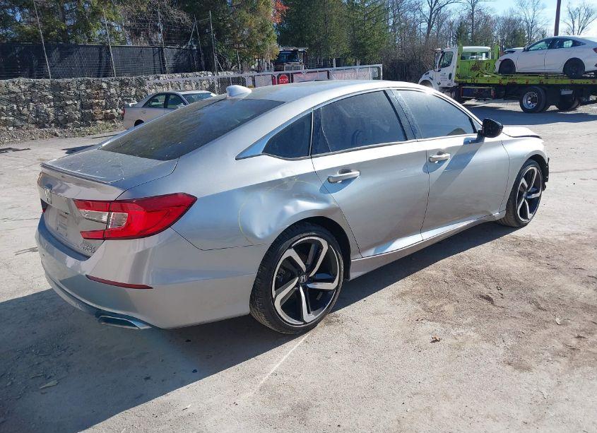 Photo 4 of 2020 Honda Accord SPORT 2.0T (VIN 1HGCV2F3XLA010028)