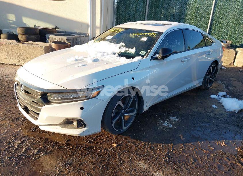Photo 2 of 2021 Honda Accord SPORT 2.0T (VIN 1HGCV2F3XMA016980)