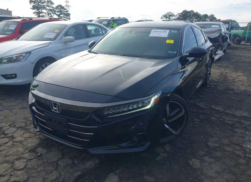 Photo 2 of 2022 Honda Accord SPORT 2.0T (VIN 1HGCV2F3XNA000604)