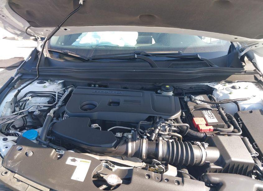 Photo 10 of 2022 Honda Accord SPORT 2.0T (VIN 1HGCV2F3XNA002577)