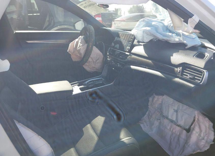 Photo 5 of 2022 Honda Accord SPORT 2.0T (VIN 1HGCV2F3XNA002577)