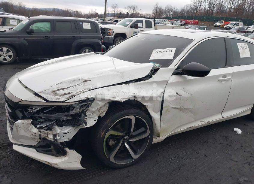 Photo 6 of 2022 Honda Accord SPORT 2.0T (VIN 1HGCV2F3XNA022988)