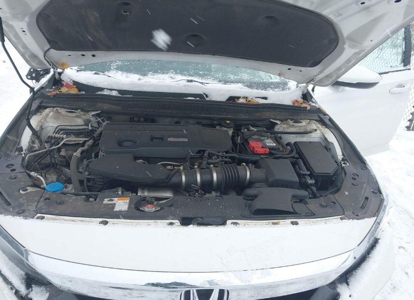 Photo 10 of 2018 Honda Accord EX-L 2.0T (VIN 1HGCV2F51JA014130)