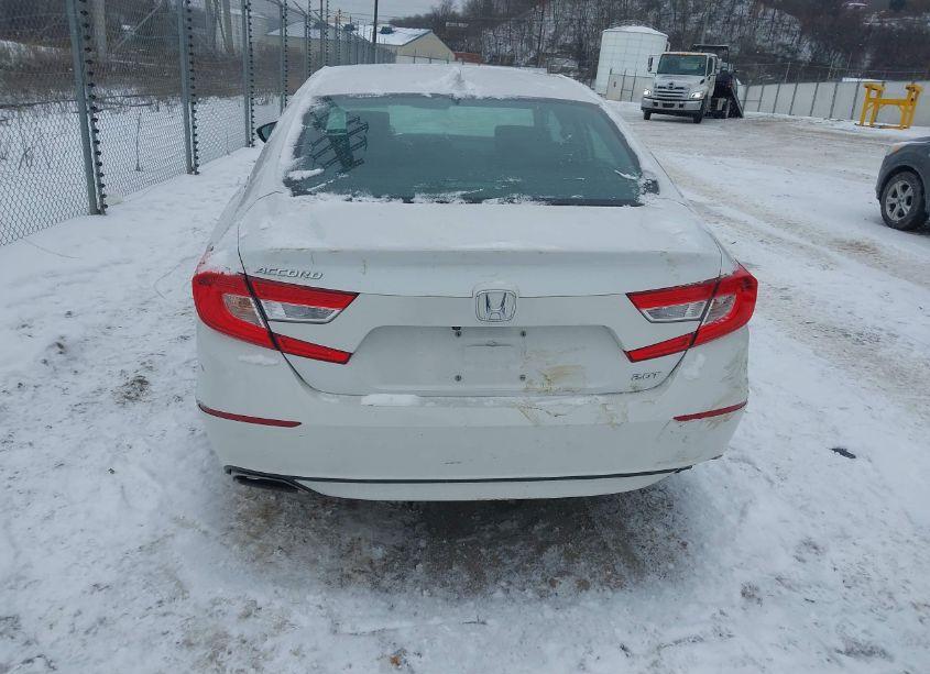 Photo 16 of 2018 Honda Accord EX-L 2.0T (VIN 1HGCV2F51JA014130)