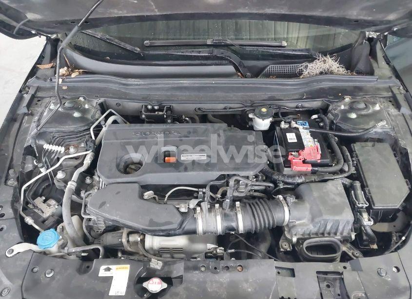 Photo 10 of 2018 Honda Accord EX-L 2.0T (VIN 1HGCV2F51JA015598)