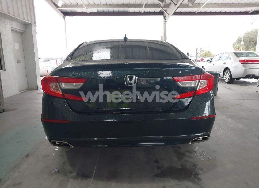 Photo 16 of 2018 Honda Accord EX-L 2.0T (VIN 1HGCV2F51JA015598)