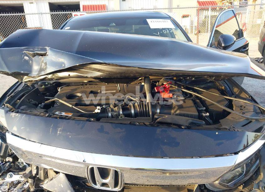 Photo 10 of 2019 Honda Accord EX-L 2.0T (VIN 1HGCV2F51KA020723)