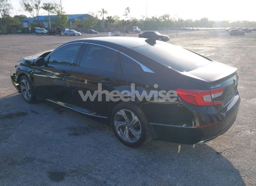 Photo 3 of 2019 Honda Accord EX-L 2.0T (VIN 1HGCV2F51KA020723)