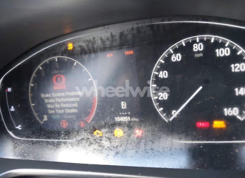 Photo 7 of 2018 Honda Accord EX-L 2.0T (VIN 1HGCV2F52JA030238)