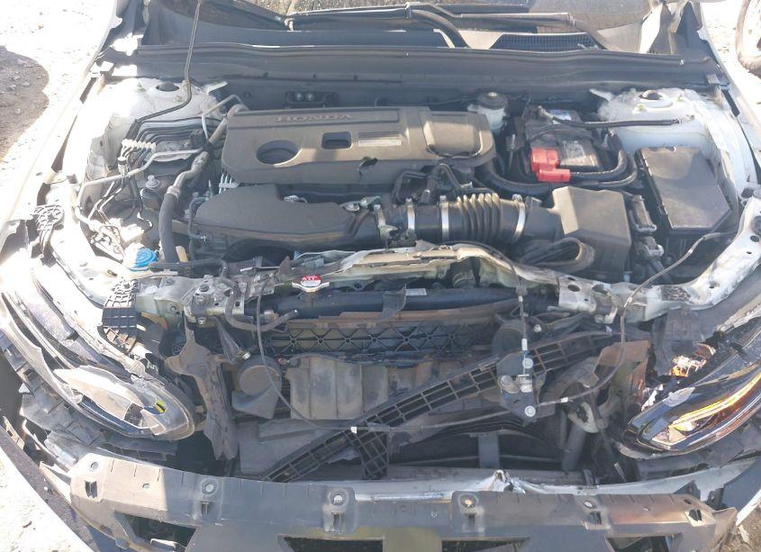 Photo 10 of 2018 Honda Accord EX-L 2.0T (VIN 1HGCV2F52JA035388)