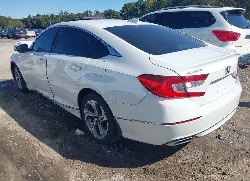 Photo 3 of 2018 Honda Accord EX-L 2.0T (VIN 1HGCV2F52JA035388)