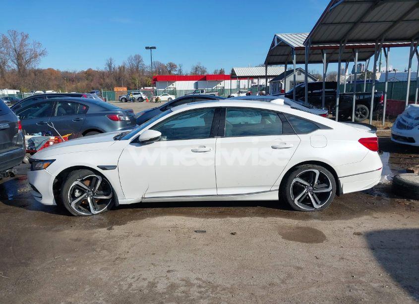 Photo 14 of 2018 Honda Accord EX-L 2.0T (VIN 1HGCV2F53JA037778)