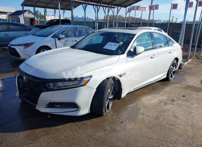 Photo 2 of 2018 Honda Accord EX-L 2.0T (VIN 1HGCV2F53JA037778)