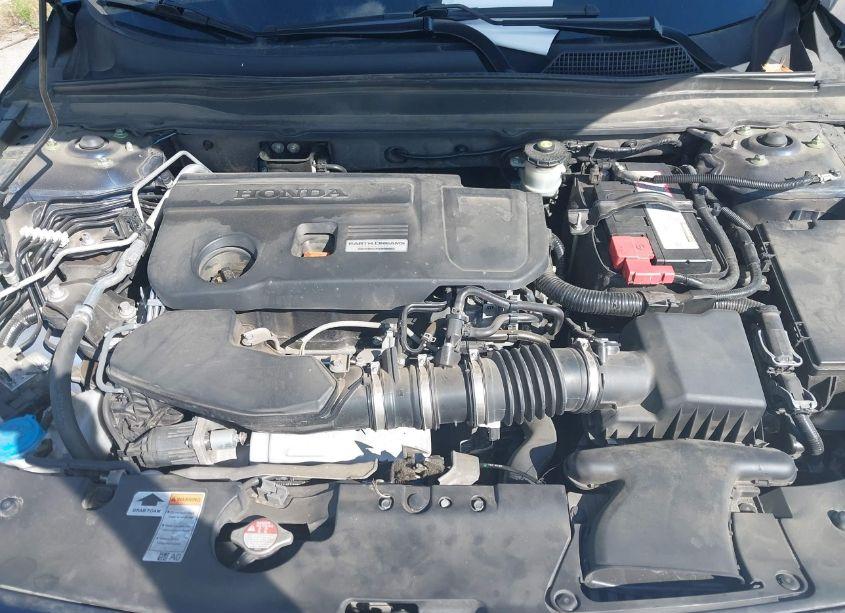 Photo 10 of 2019 Honda Accord EX-L 2.0T (VIN 1HGCV2F53KA027057)