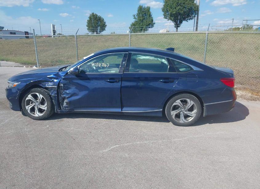 Photo 14 of 2019 Honda Accord EX-L 2.0T (VIN 1HGCV2F53KA027057)