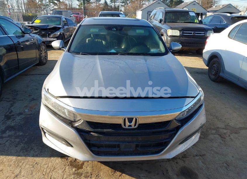 Photo 12 of 2018 Honda Accord EX-L 2.0T (VIN 1HGCV2F54JA018639)