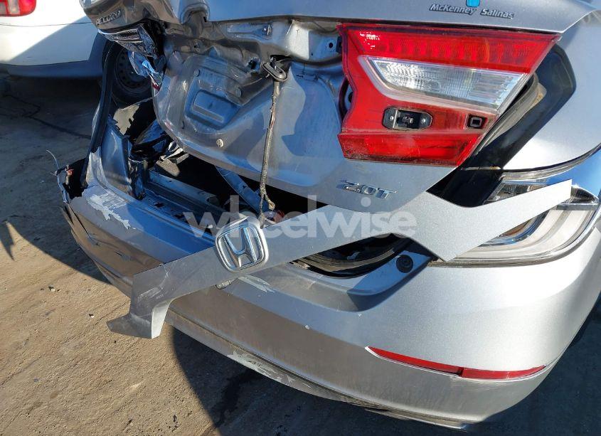 Photo 17 of 2018 Honda Accord EX-L 2.0T (VIN 1HGCV2F54JA018639)