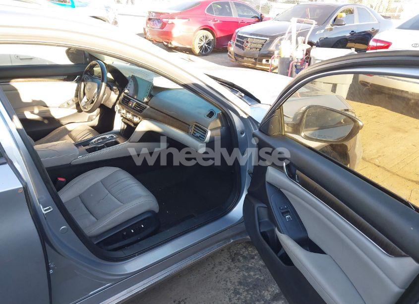 Photo 5 of 2018 Honda Accord EX-L 2.0T (VIN 1HGCV2F54JA018639)