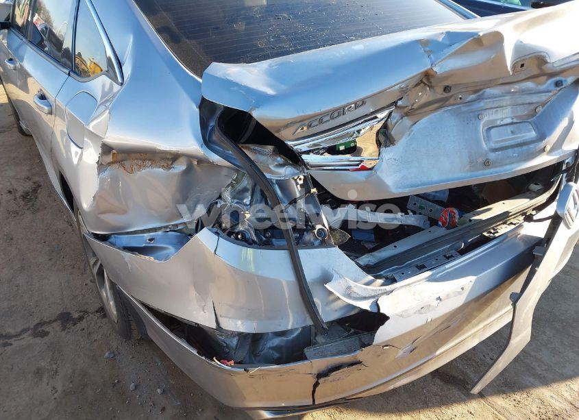 Photo 6 of 2018 Honda Accord EX-L 2.0T (VIN 1HGCV2F54JA018639)