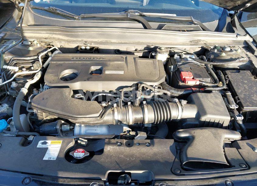 Photo 10 of 2019 Honda Accord EX-L 2.0T (VIN 1HGCV2F54KA014608)