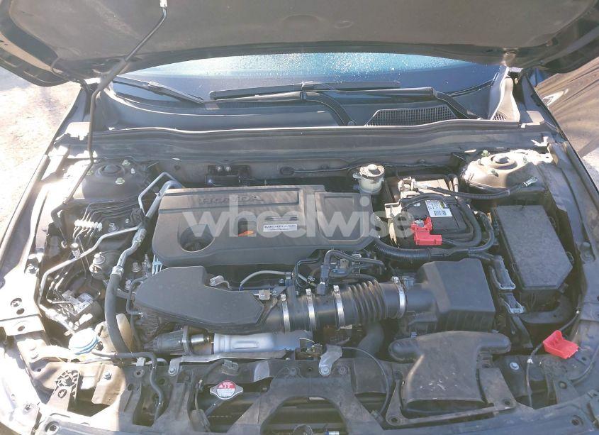 Photo 10 of 2019 Honda Accord EX-L 2.0T (VIN 1HGCV2F54KA028945)