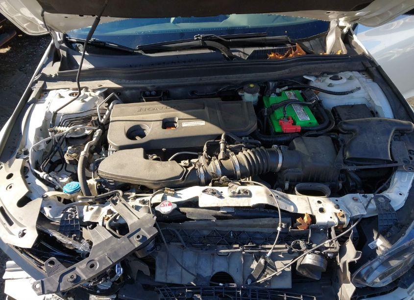 Photo 10 of 2018 Honda Accord EX-L 2.0T (VIN 1HGCV2F55JA019363)