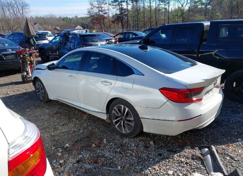 Photo 15 of 2018 Honda Accord EX-L 2.0T (VIN 1HGCV2F55JA019363)