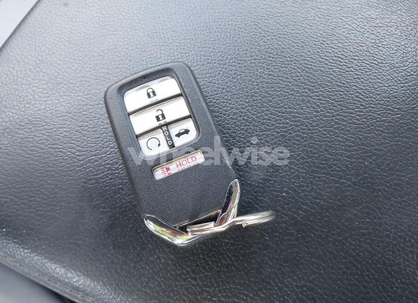 Photo 11 of 2018 Honda Accord EX-L 2.0T (VIN 1HGCV2F55JA033117)