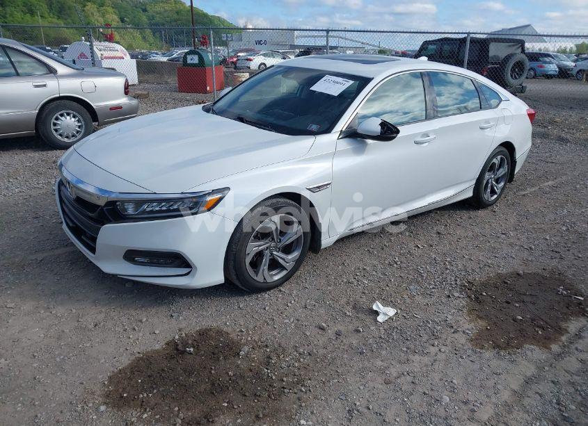 Photo 2 of 2018 Honda Accord EX-L 2.0T (VIN 1HGCV2F55JA033117)