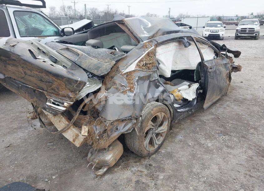 Photo 4 of 2019 Honda Accord EX-L 2.0T (VIN 1HGCV2F55KA012432)