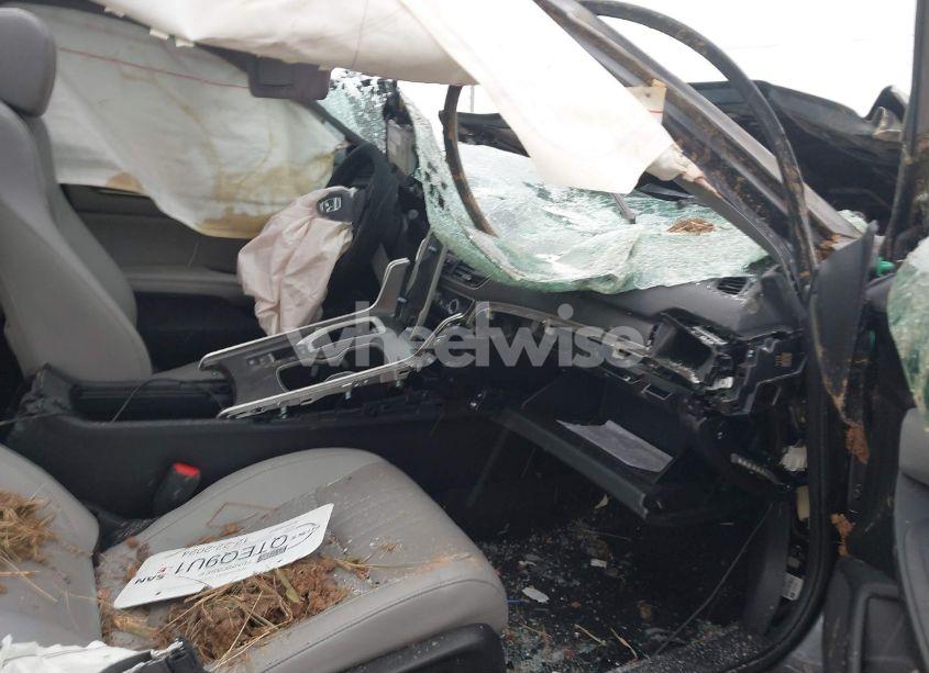 Photo 5 of 2019 Honda Accord EX-L 2.0T (VIN 1HGCV2F55KA012432)