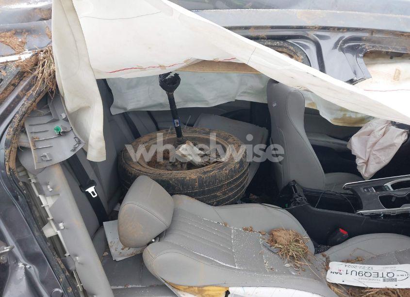 Photo 8 of 2019 Honda Accord EX-L 2.0T (VIN 1HGCV2F55KA012432)